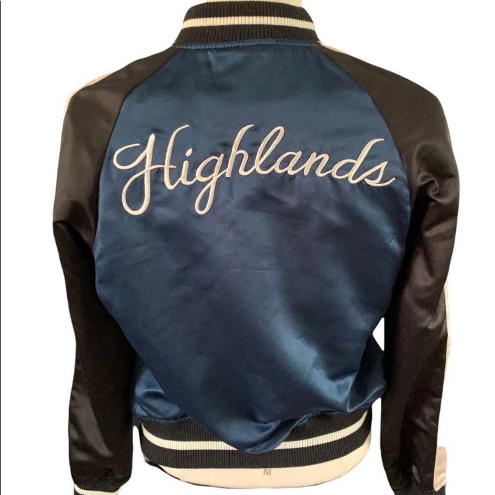 Women’s Souvenir Style Highlands Bomber Jacket - Picture 2 of 5